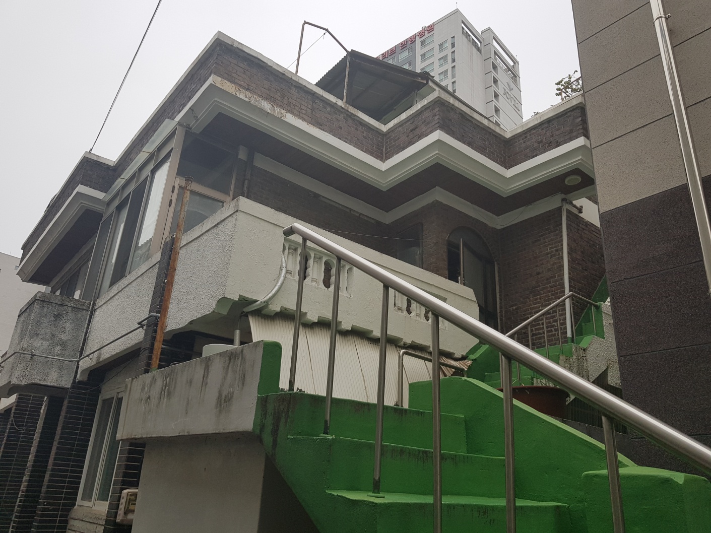 단독