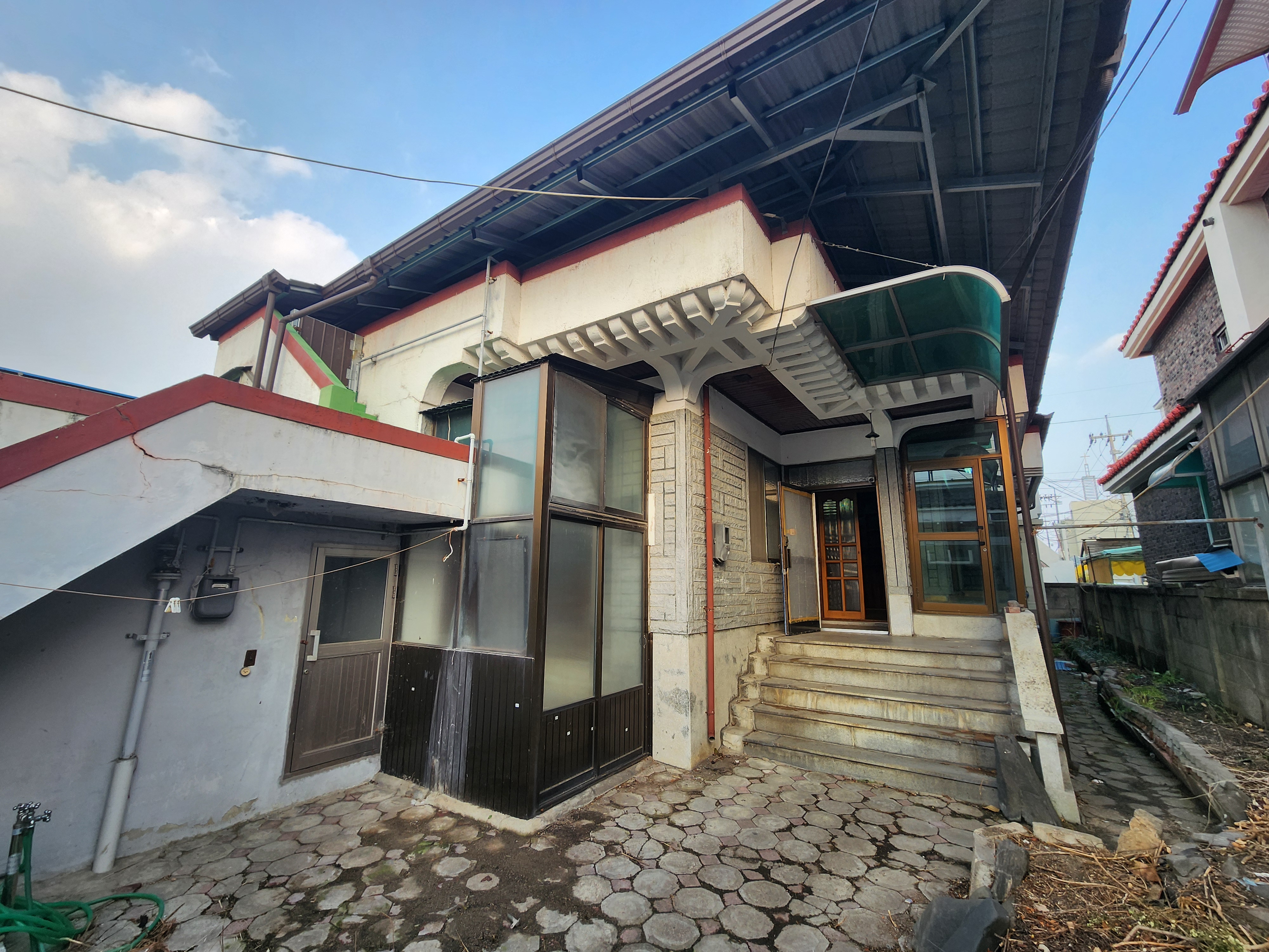 단독